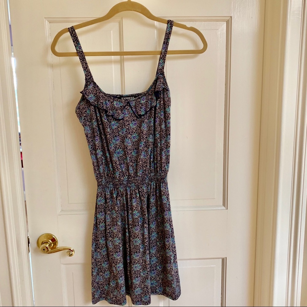 Express printed dress, super comfy size XS